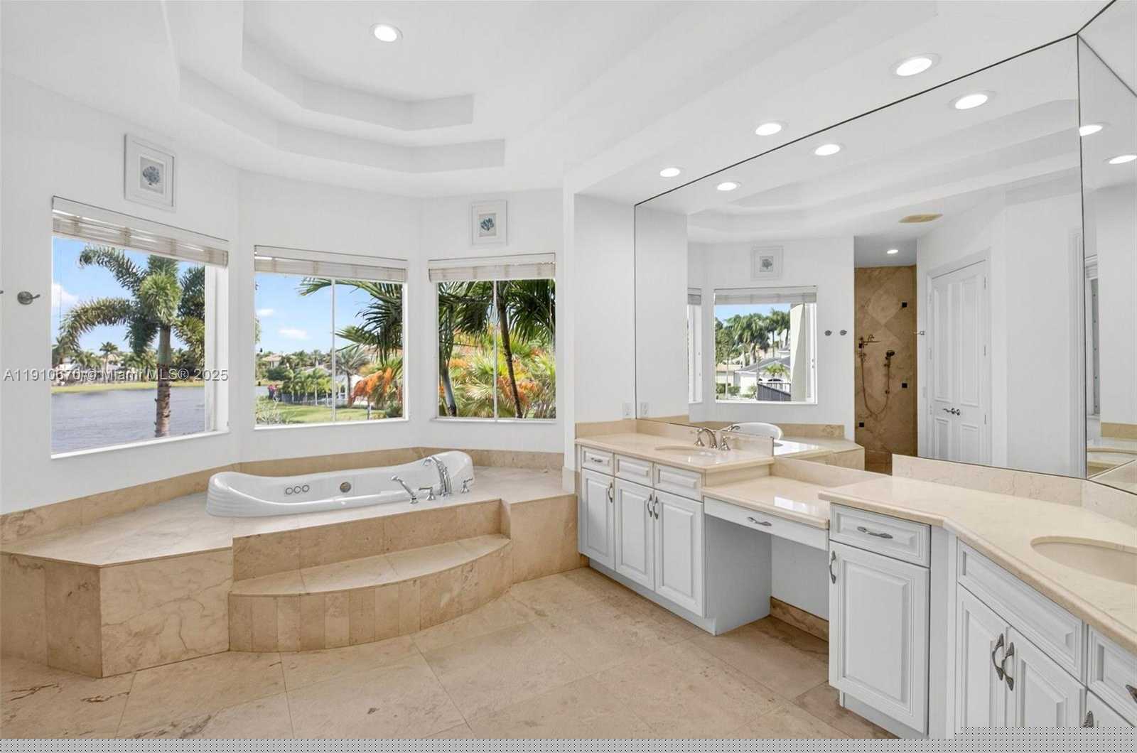 Small Image of 9597 BRIDGEBROOK DR, Boca Raton Number 46