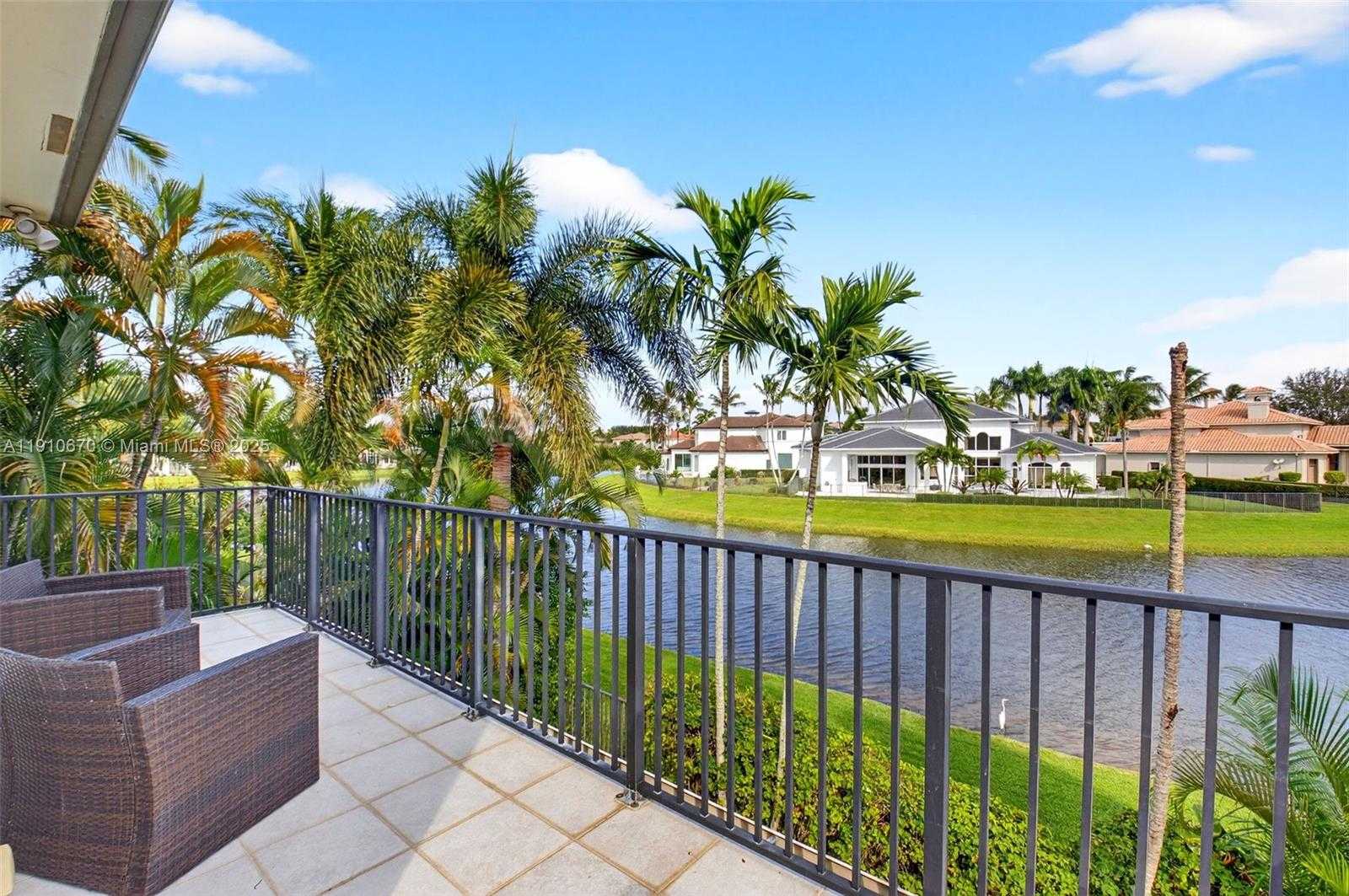 Small Image of 9597 BRIDGEBROOK DR, Boca Raton Number 55
