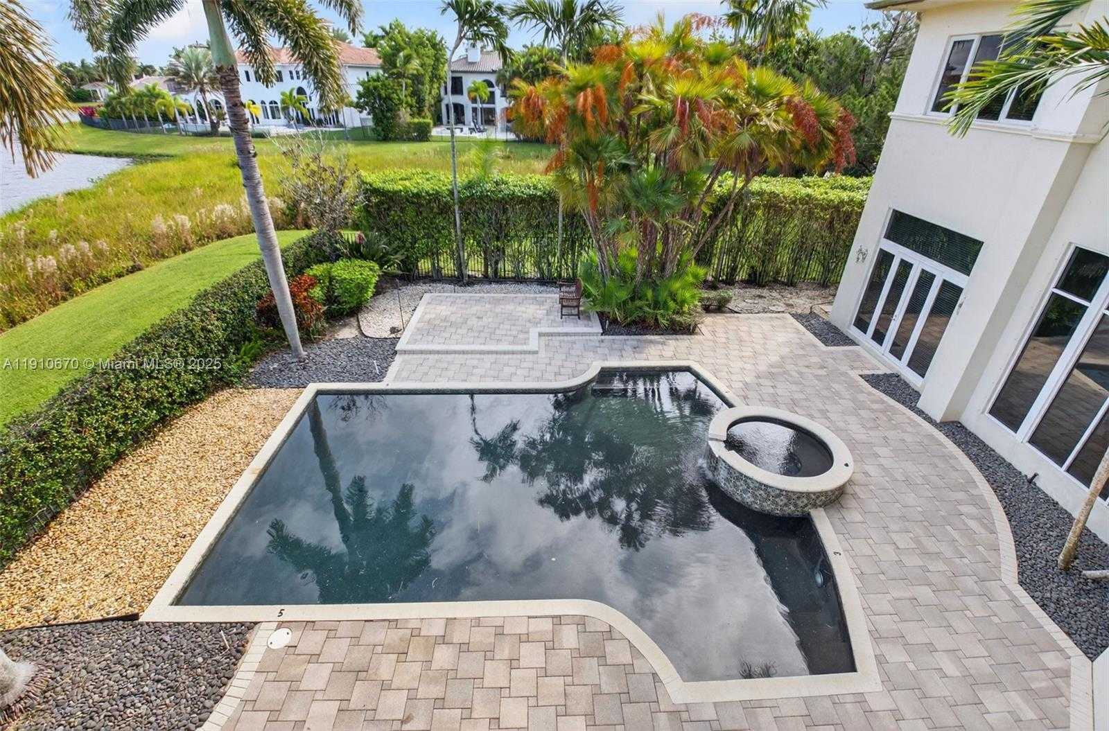 Small Image of 9597 BRIDGEBROOK DR, Boca Raton Number 58