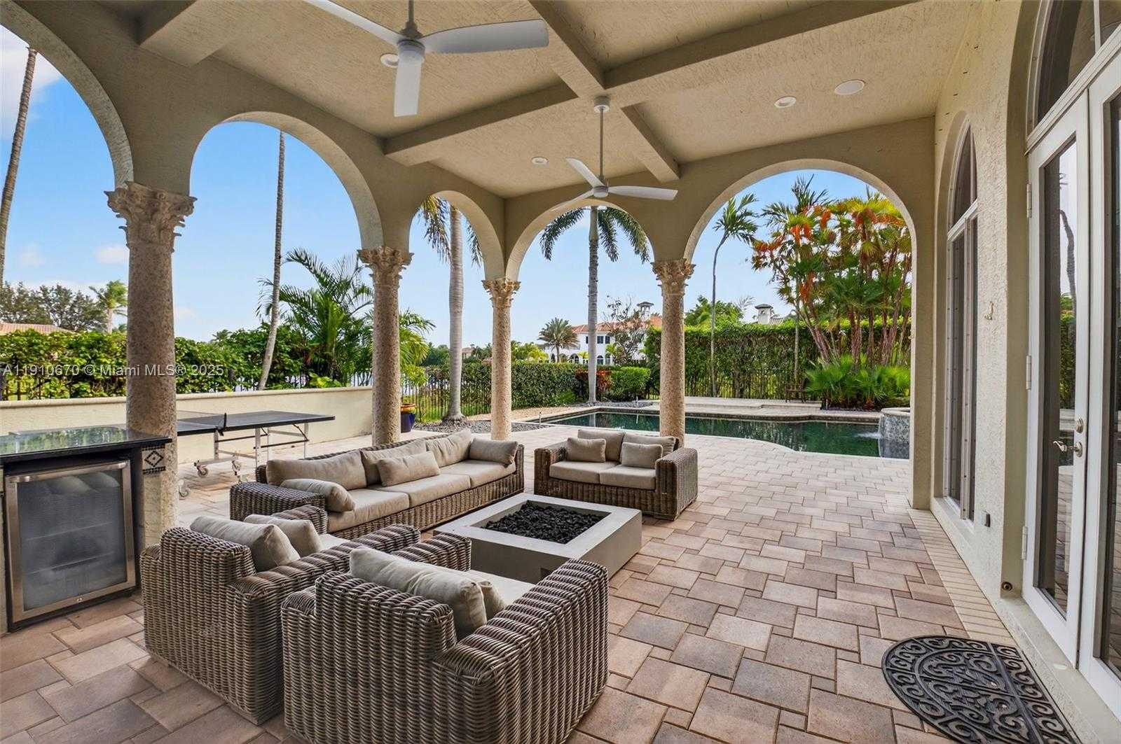 Small Image of 9597 BRIDGEBROOK DR, Boca Raton Number 64