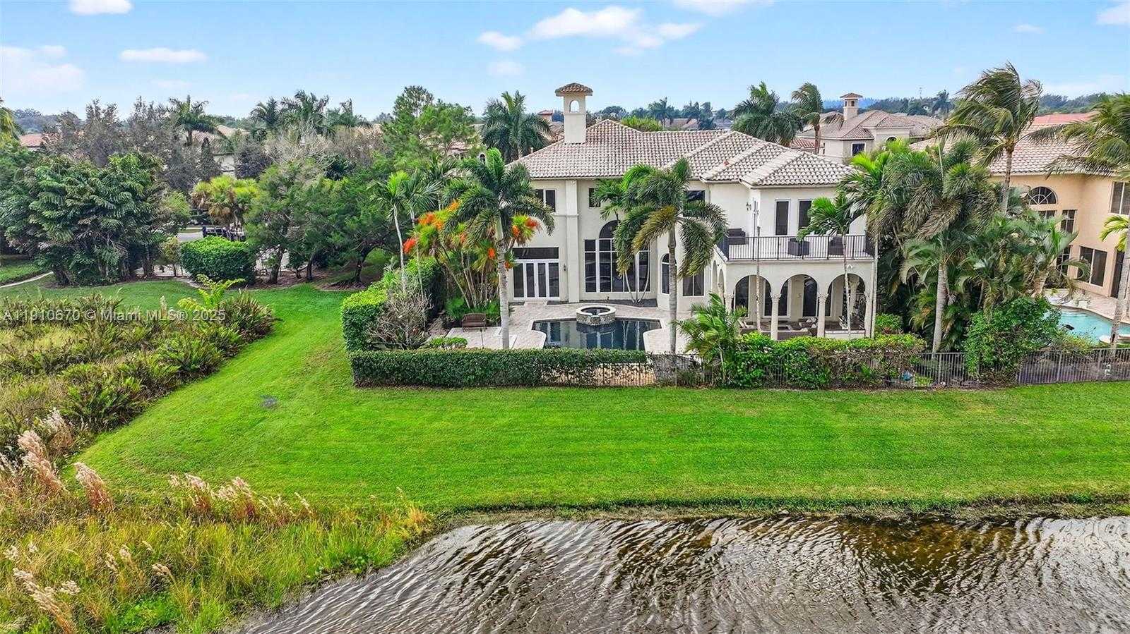 Small Image of 9597 BRIDGEBROOK DR, Boca Raton Number 73