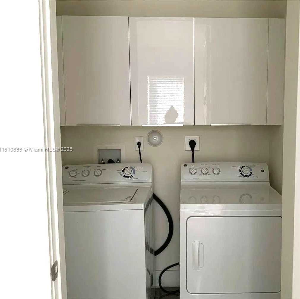 Small Image of 10265 NORTH WEST 63RD TER #210, Doral Number 12