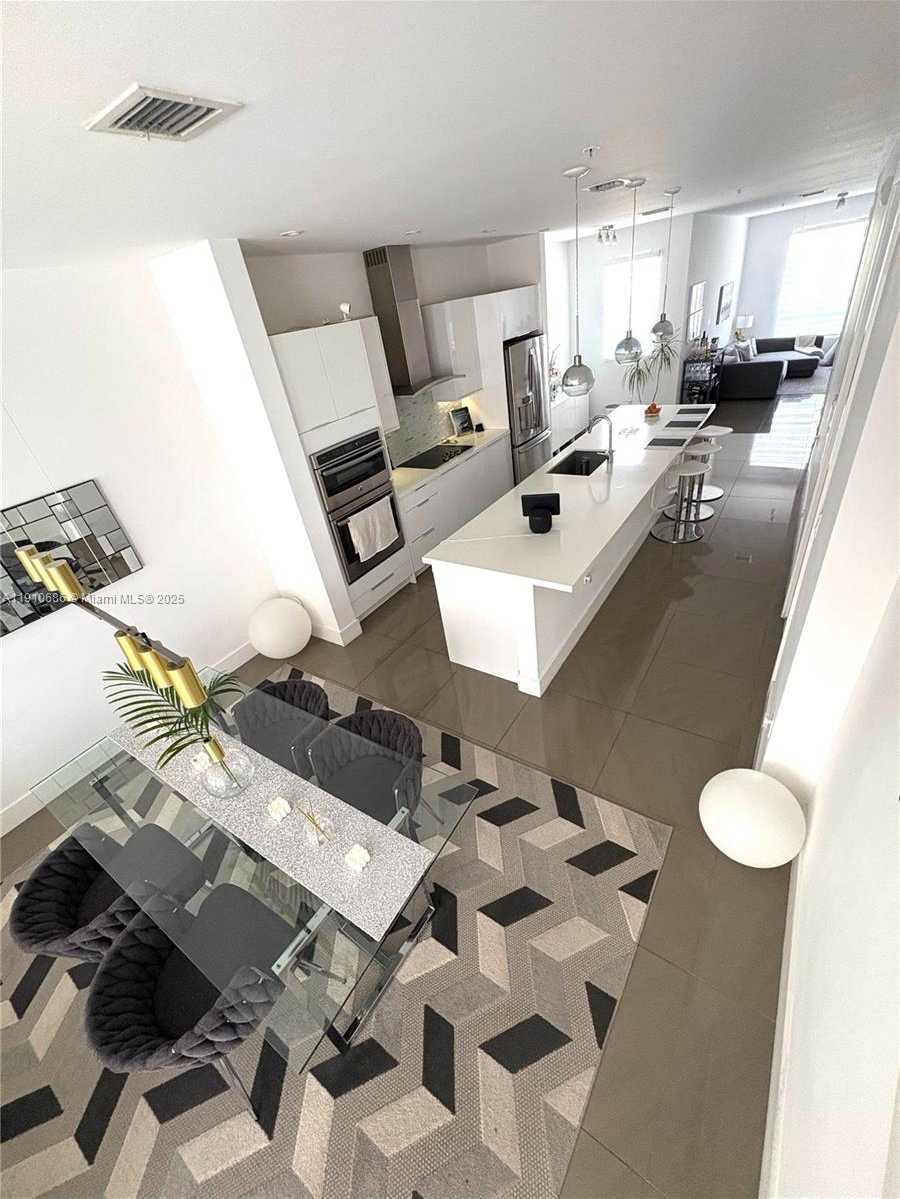 Small Image of 10265 NORTH WEST 63RD TER #210, Doral Number 5