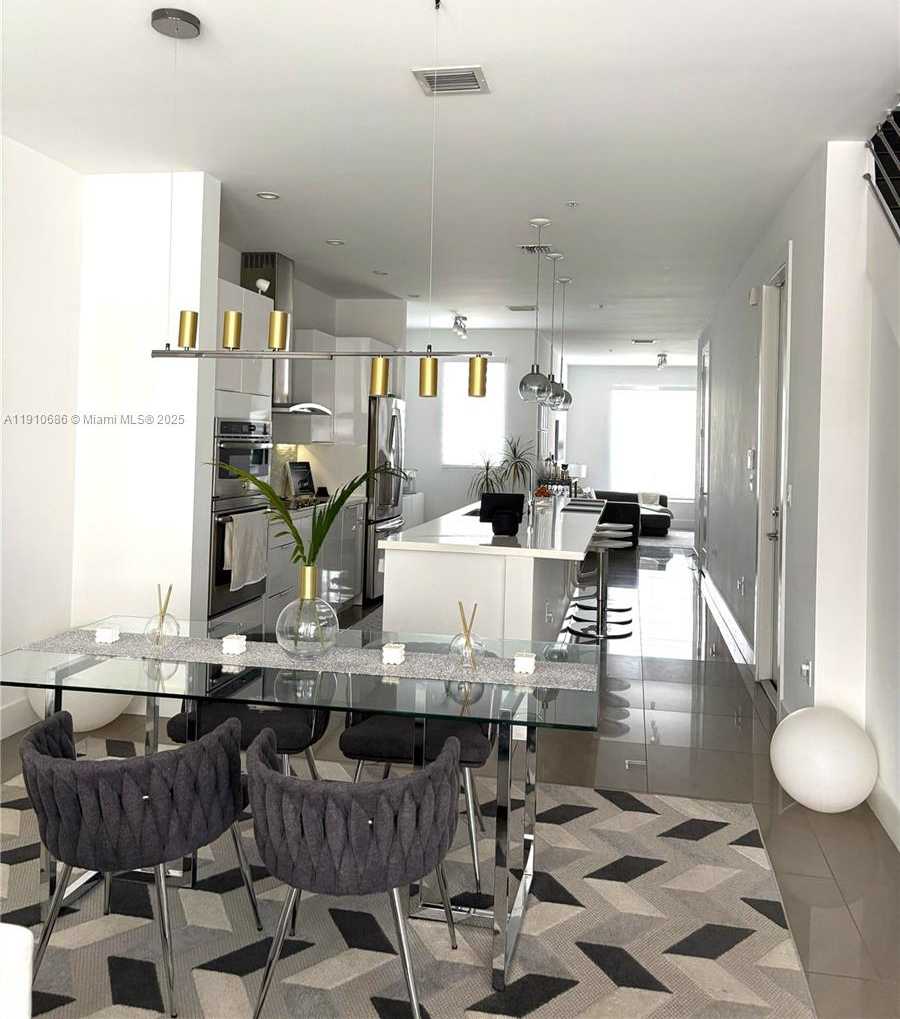 Small Image of 10265 NORTH WEST 63RD TER #210, Doral Number 6