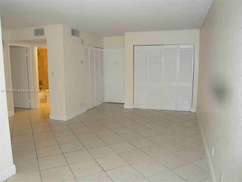 Imagen de Pequeño Objeto