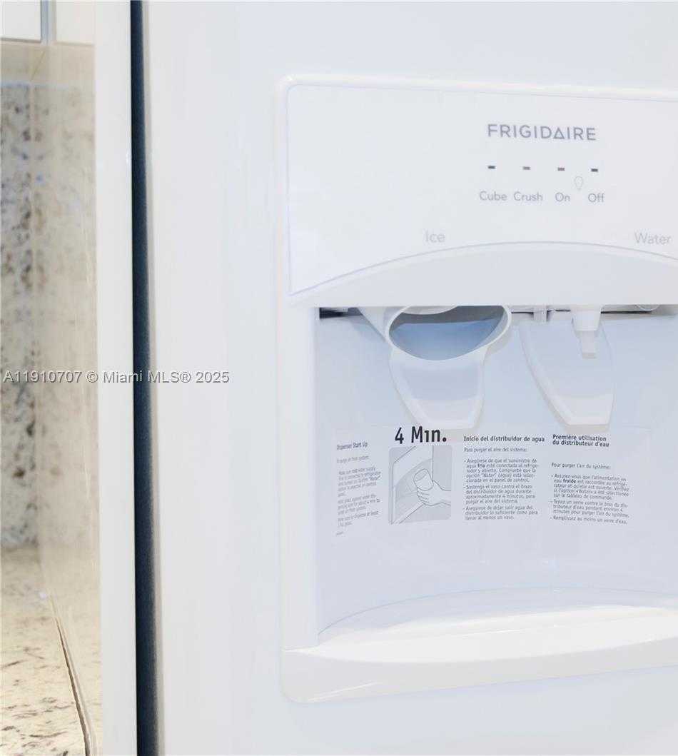 Small Image of 100 BAYVIEW DR #1028, Sunny Isles Beach Number 10