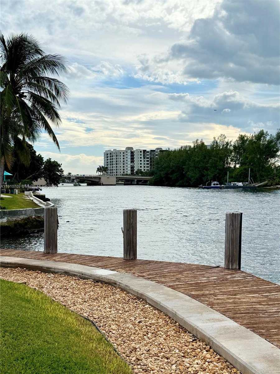 Small Image of 1705 NORTH RIVERSIDE DR #1, Pompano Beach Number 6
