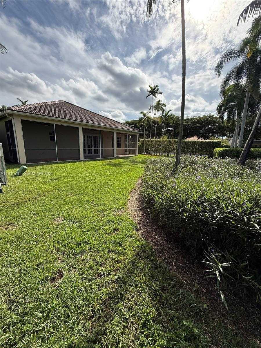 Small Image of 1007 NANDINA DR, Weston Number 10