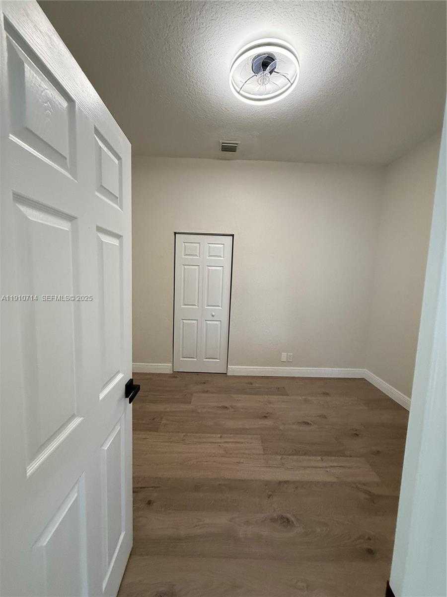 Small Image of 1007 NANDINA DR, Weston Number 25