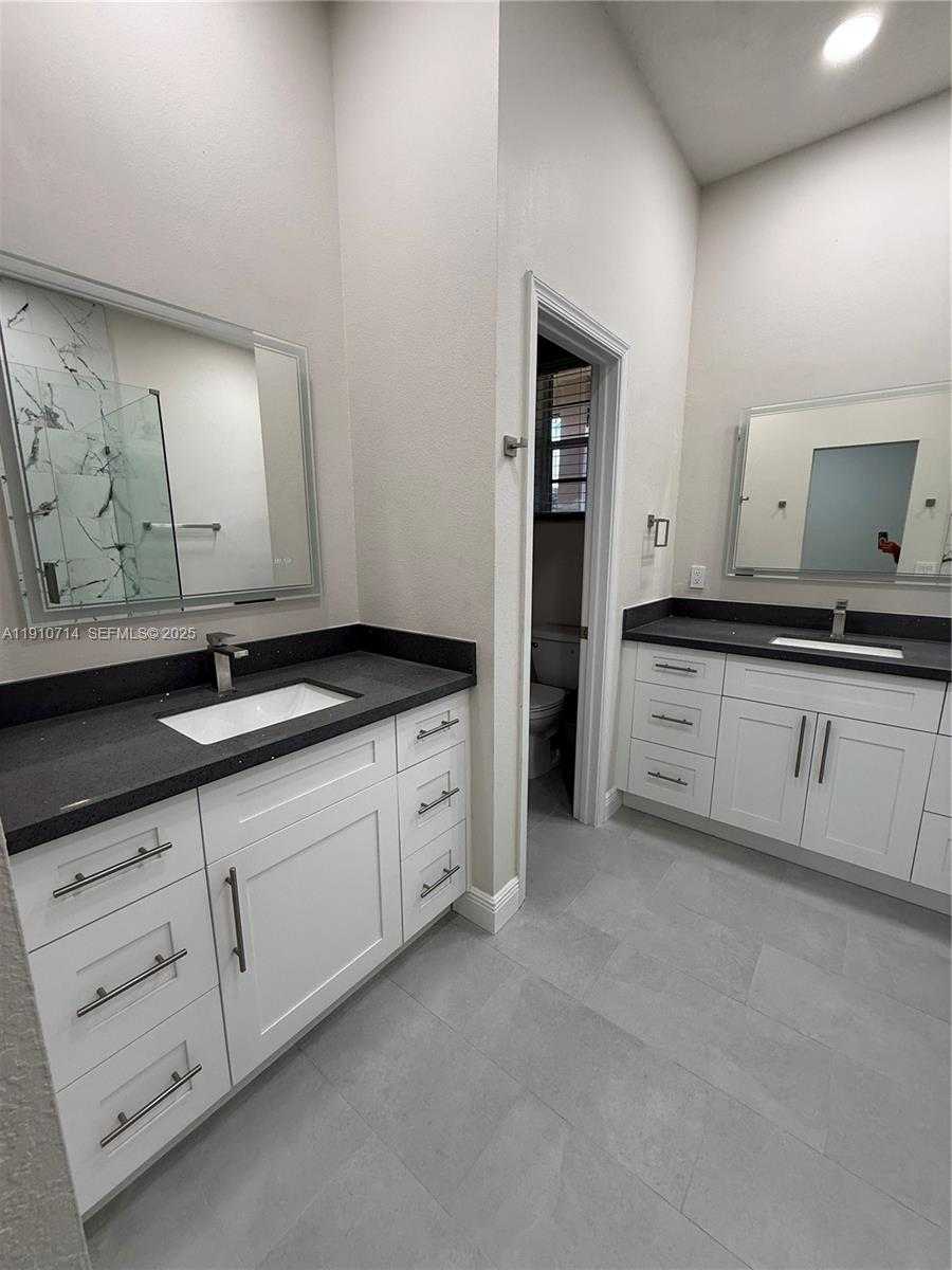 Small Image of 1007 NANDINA DR, Weston Number 30