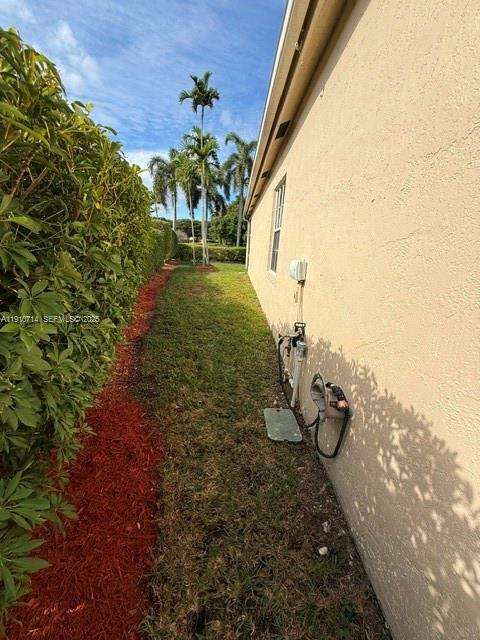 Small Image of 1007 NANDINA DR, Weston Number 6