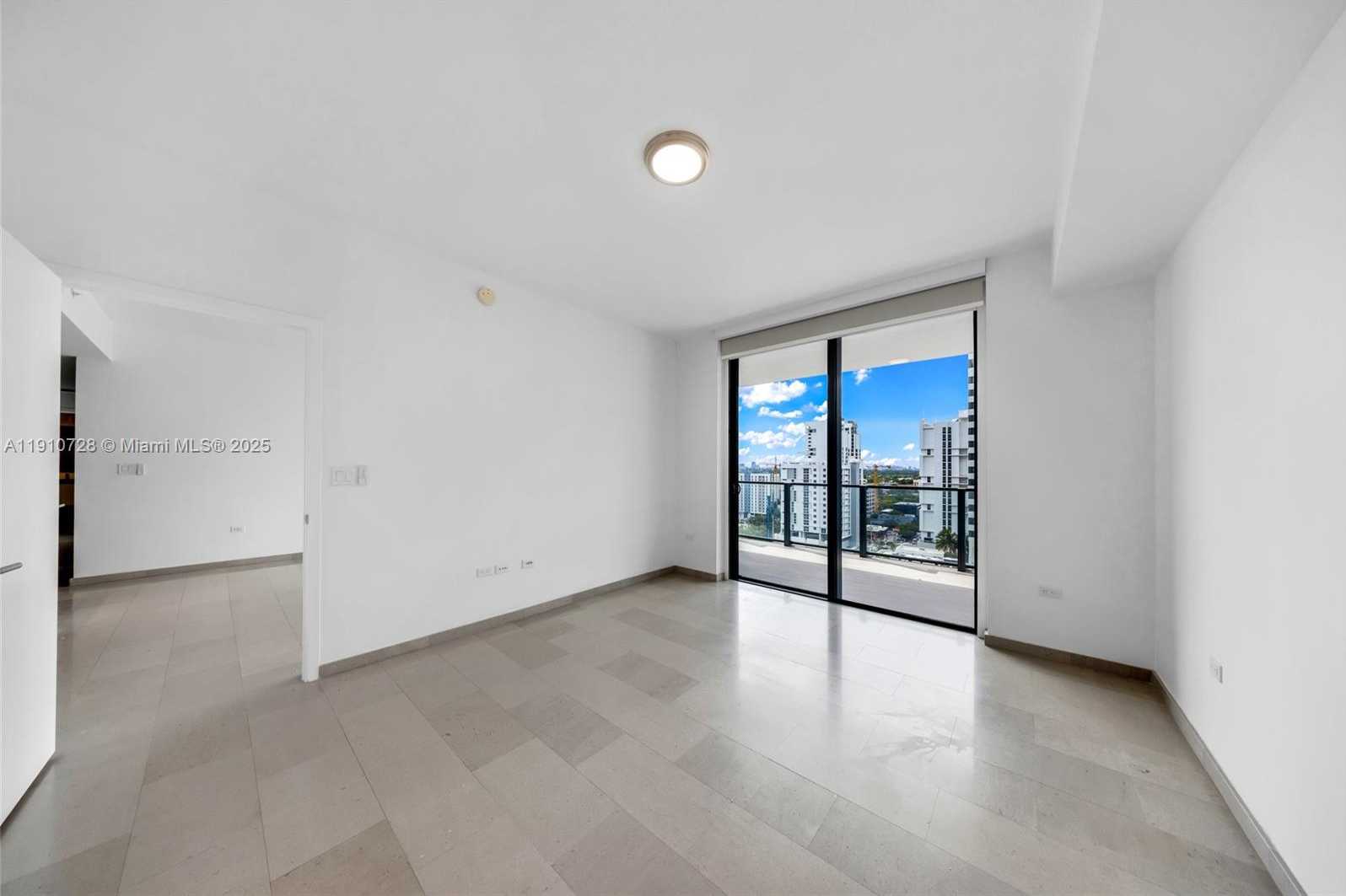 Small Image of 88 SOUTH WEST 7TH ST #1004, Miami Number 18