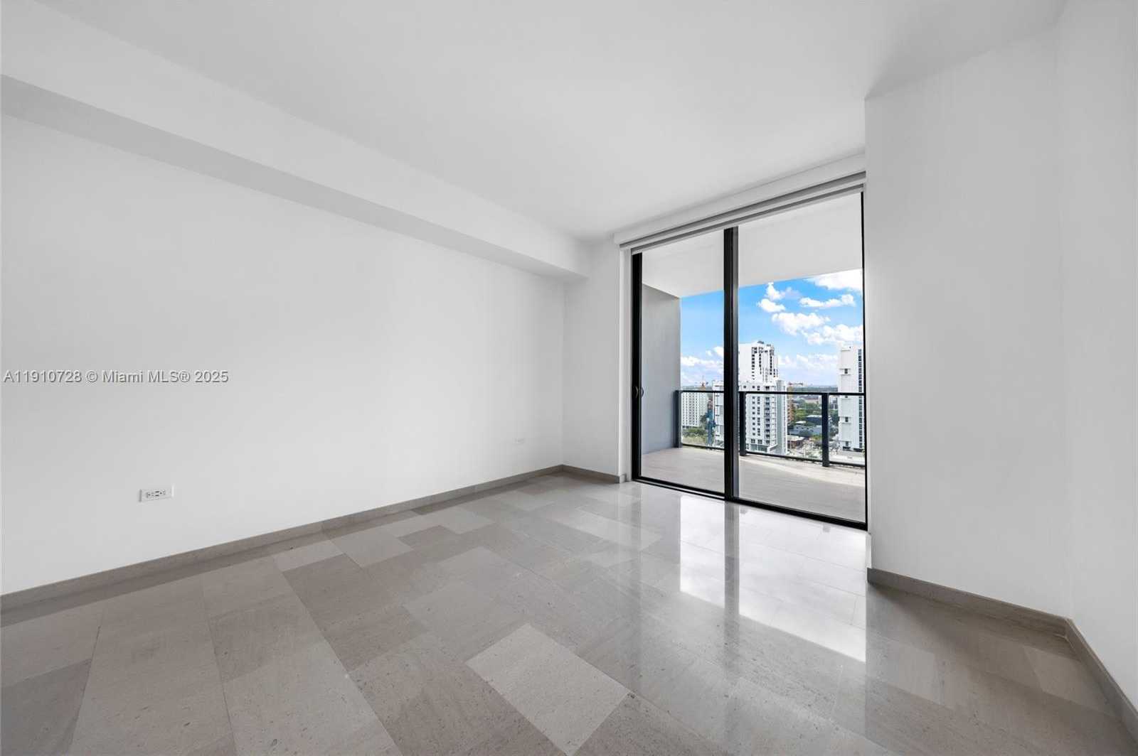 Small Image of 88 SOUTH WEST 7TH ST #1004, Miami Number 23