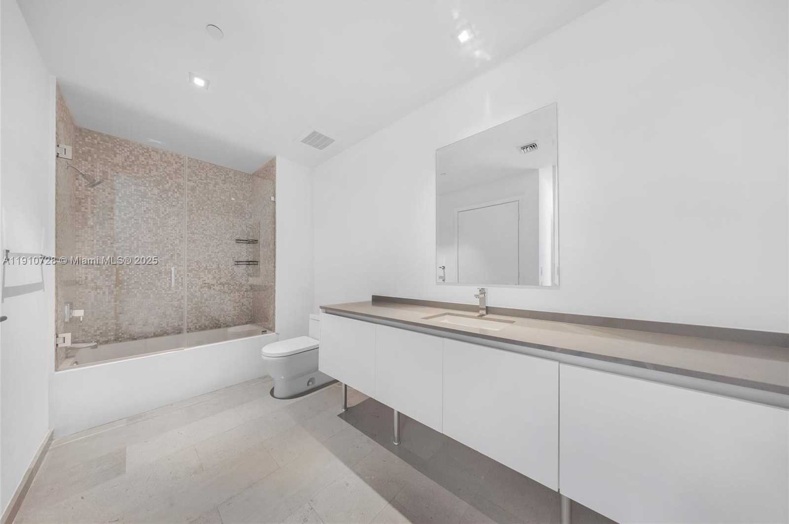 Small Image of 88 SOUTH WEST 7TH ST #1004, Miami Number 27