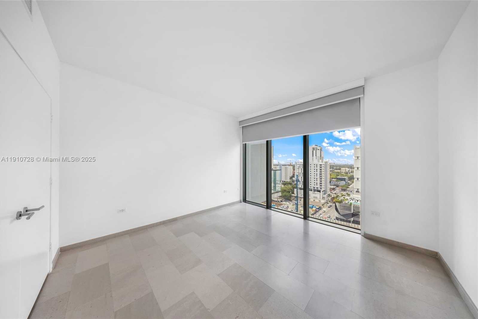 Small Image of 88 SOUTH WEST 7TH ST #1004, Miami Number 28