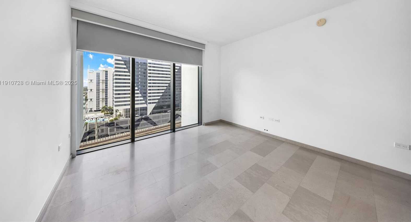 Small Image of 88 SOUTH WEST 7TH ST #1004, Miami Number 29