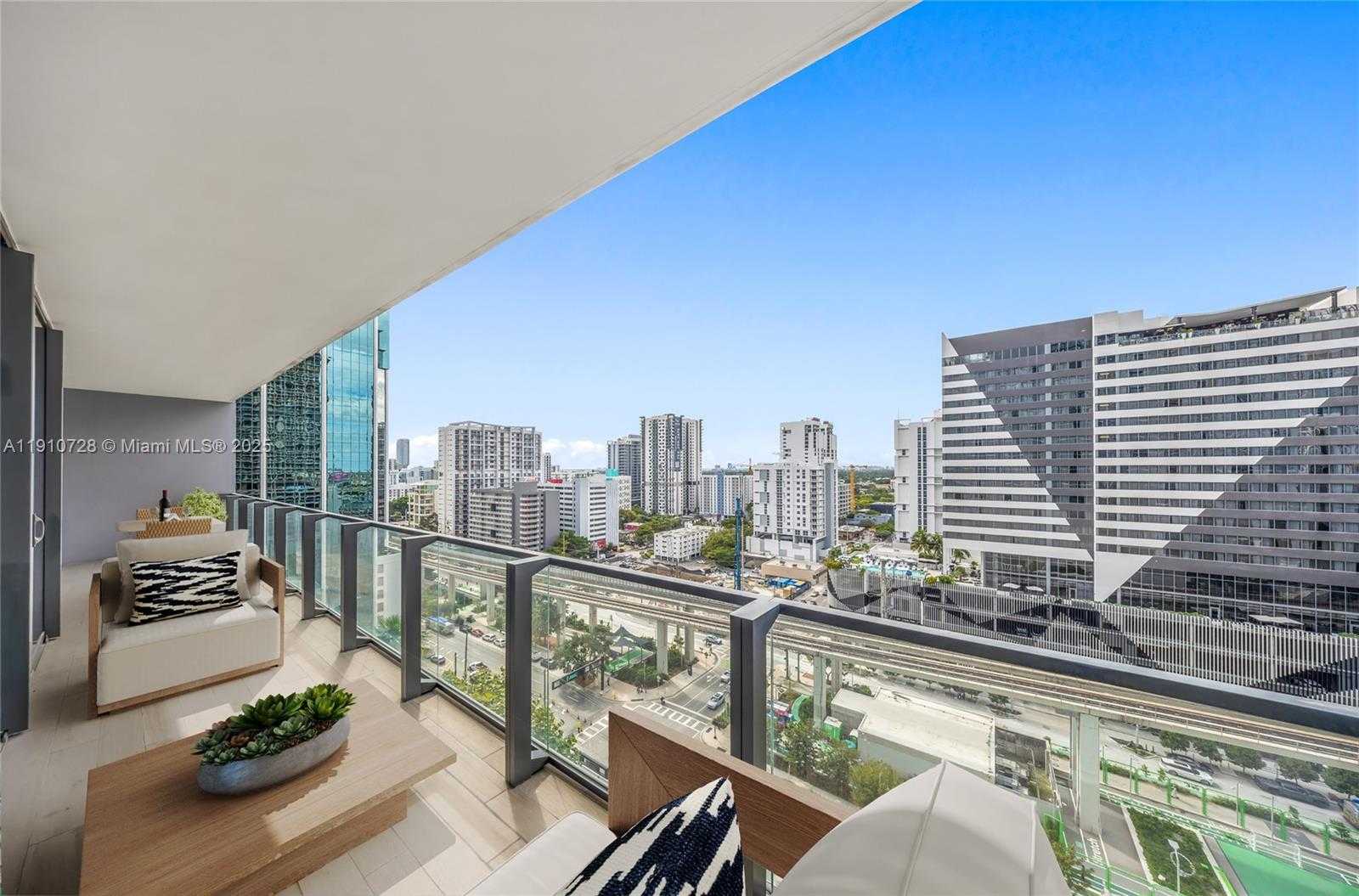 Small Image of 88 SOUTH WEST 7TH ST #1004, Miami Number 3