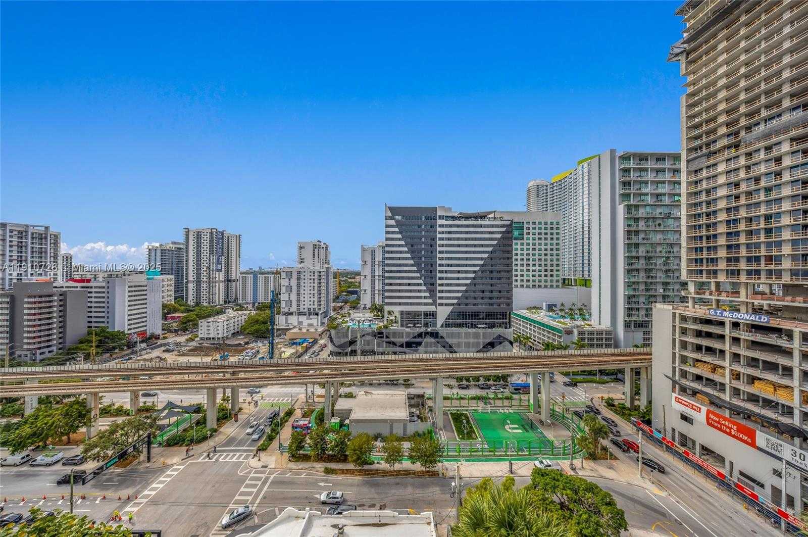 Small Image of 88 SOUTH WEST 7TH ST #1004, Miami Number 31