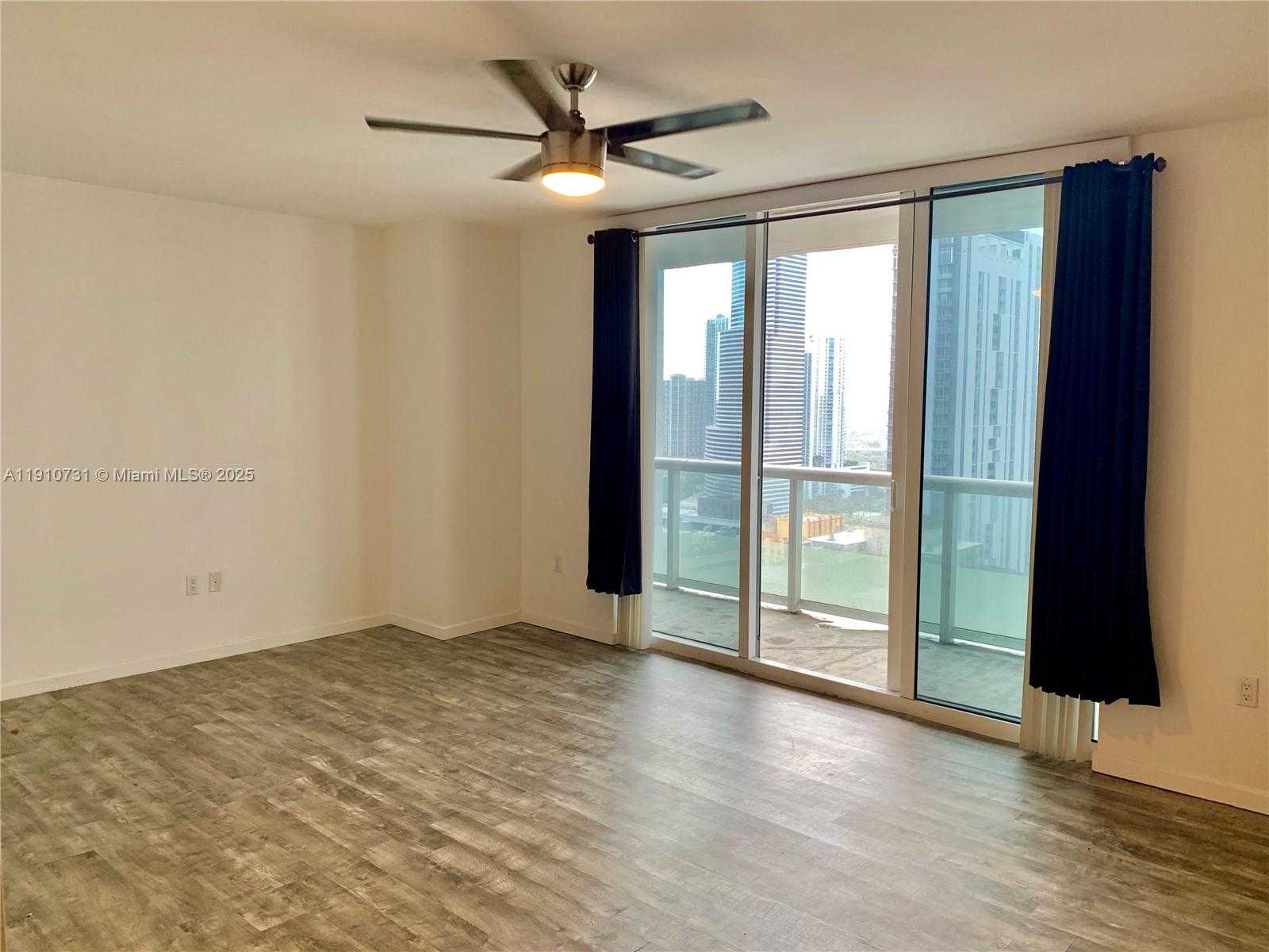 Small Image of 50 BISCAYNE BLVD #2909, Miami Number 4