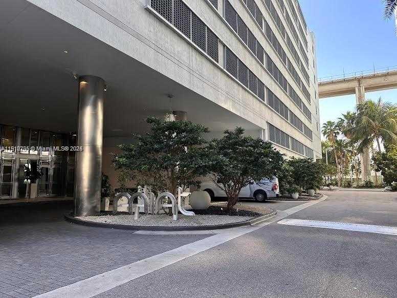 Small Image of 92 SOUTH WEST 3RD ST #1105, Miami Number 2