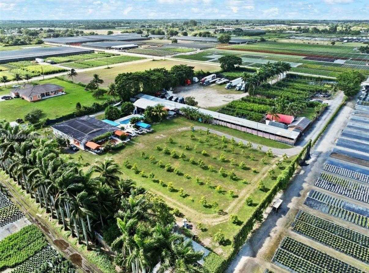 Small Image of 20235 SOUTH WEST 172ND AVE, Miami Number 22