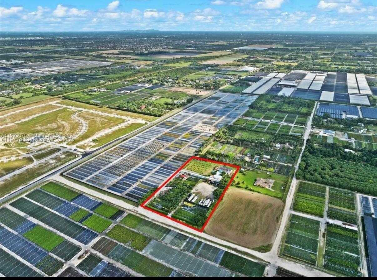 Small Image of 20235 SOUTH WEST 172ND AVE, Miami Number 30