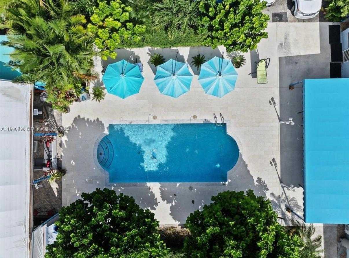 Small Image of 20235 SOUTH WEST 172ND AVE, Miami Number 8