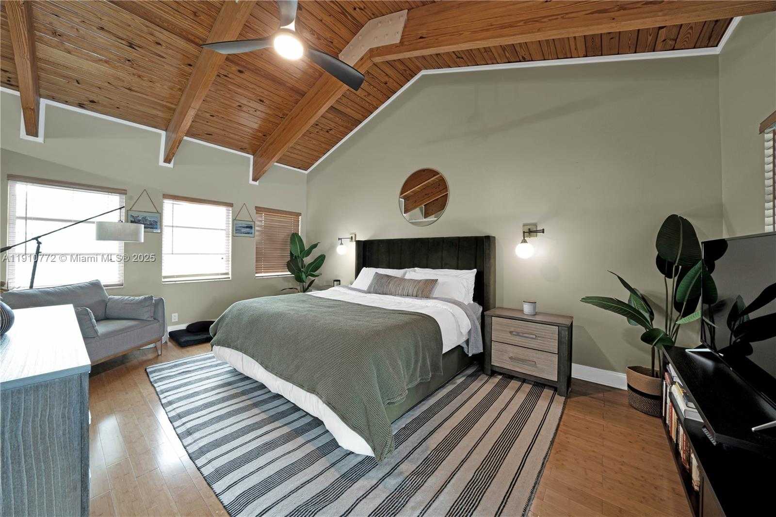 Small Image of 18900 BELVIEW DR, Cutler Bay Number 4