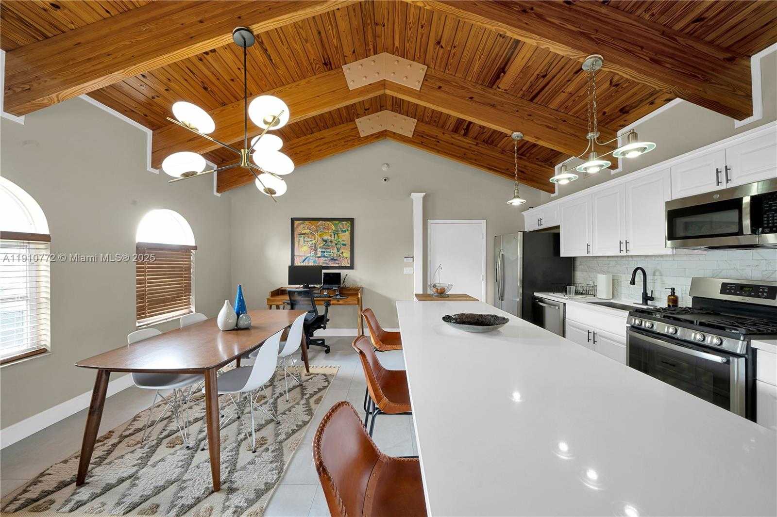 Small Image of 18900 BELVIEW DR, Cutler Bay Number 5