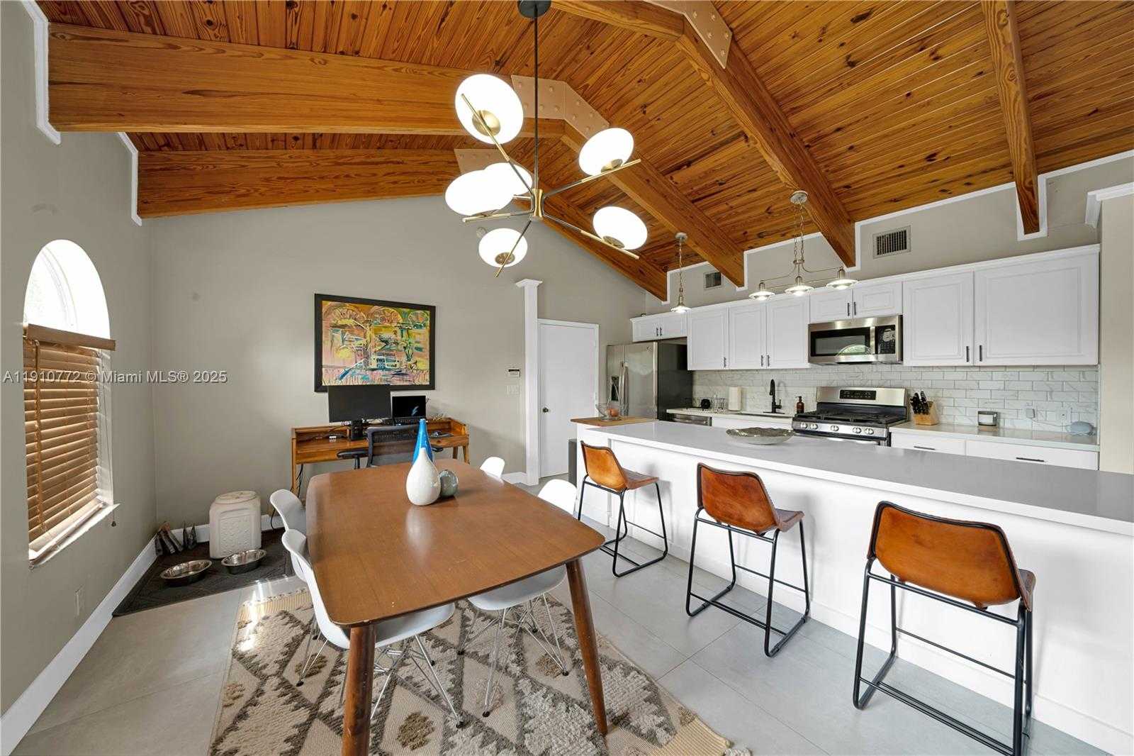 Small Image of 18900 BELVIEW DR, Cutler Bay Number 8