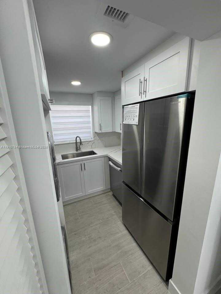 Small Image of 1670 SOUTH WEST 11TH TER #Front, Miami Number 23