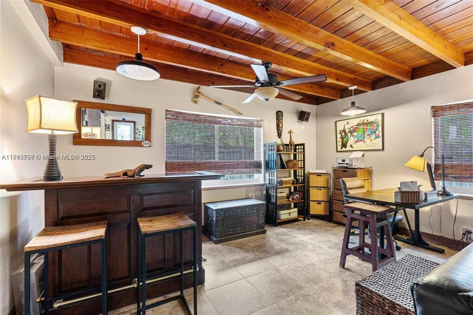 Small Image of 2431 OVERBROOK ST, Coconut Grove Number 12