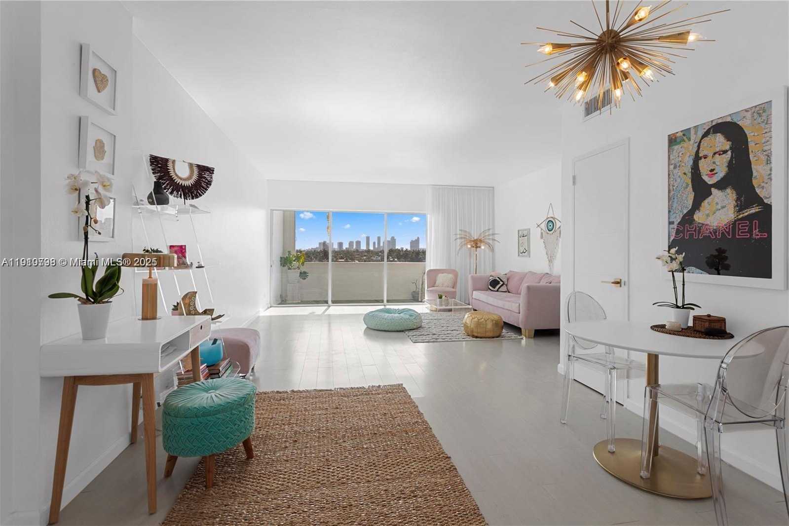 Small Image of 3 ISLAND AVE #7E, Miami Beach Number 3
