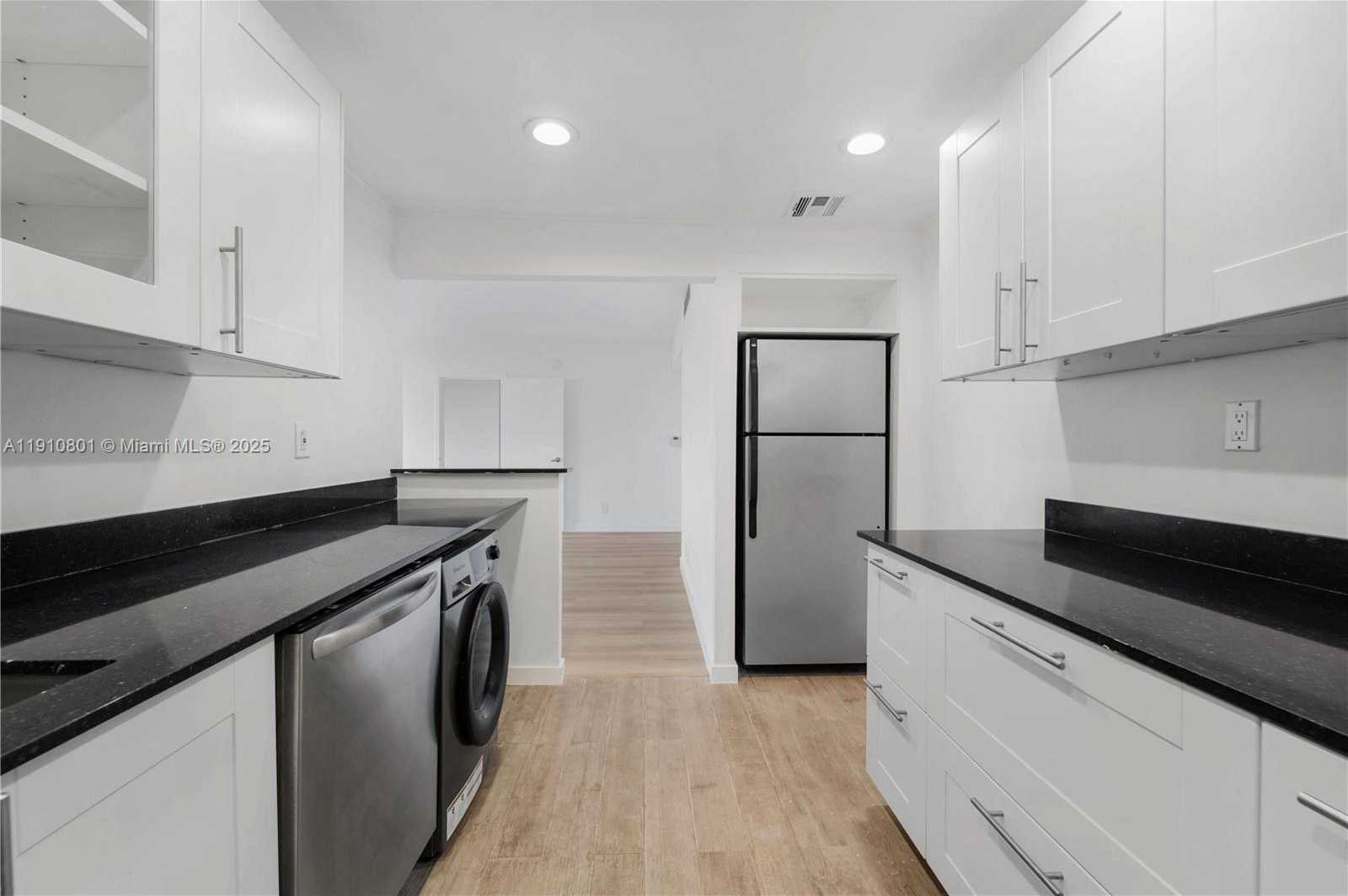 Small Image of 780 NORTH EAST 69TH ST #1004, Miami Number 20