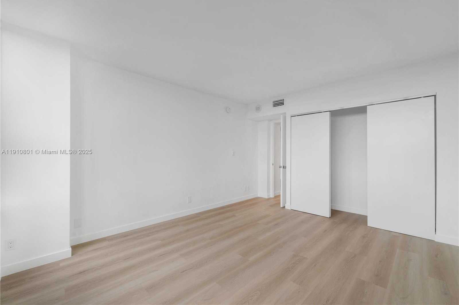 Small Image of 780 NORTH EAST 69TH ST #1004, Miami Number 34