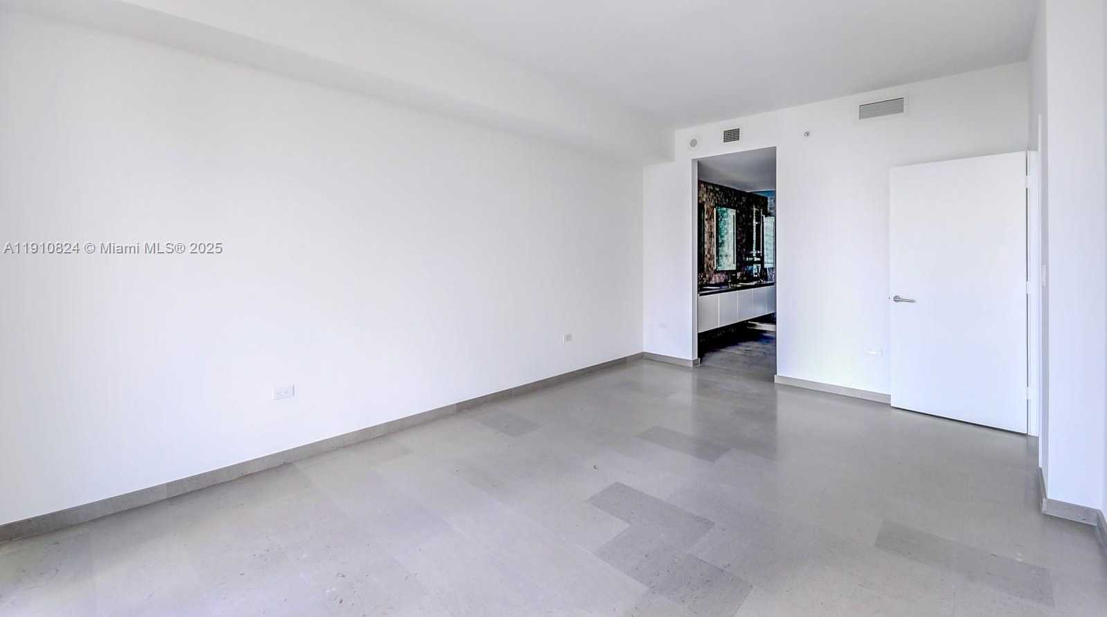 Small Image of 88 SOUTH WEST 7TH ST #1503, Miami Number 3