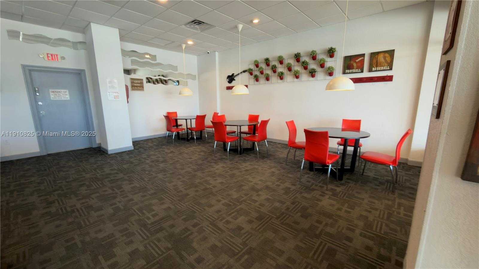 Imagen de Pequeño Objeto