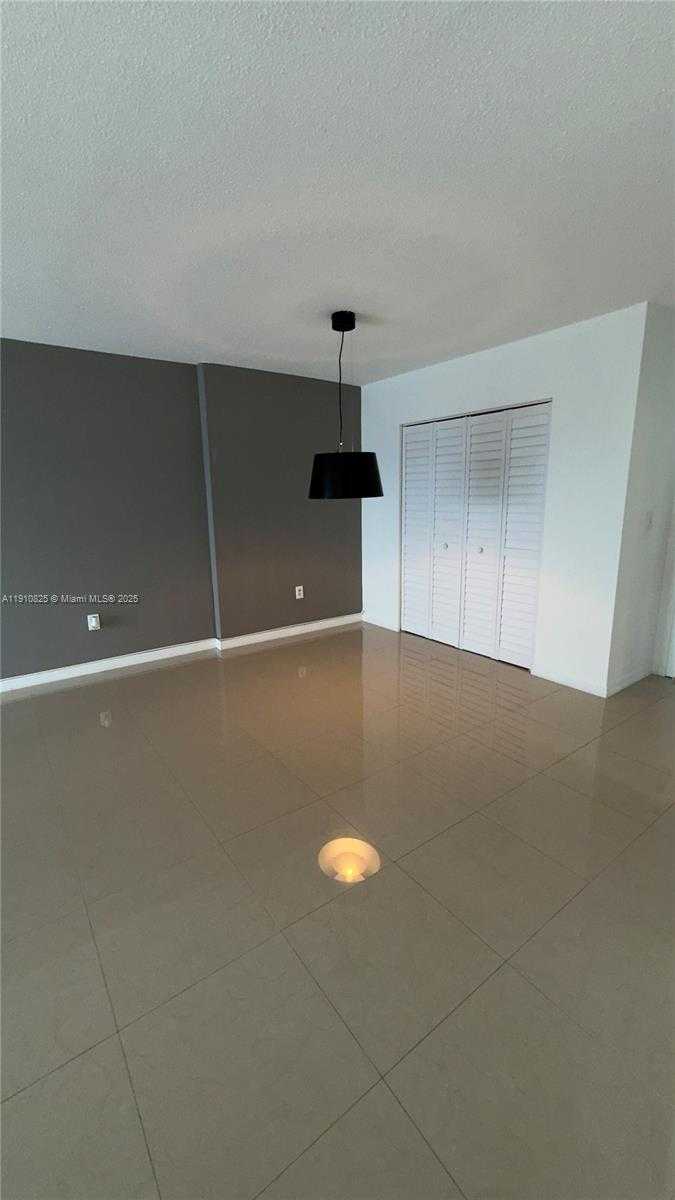 Imagen de Pequeño Objeto