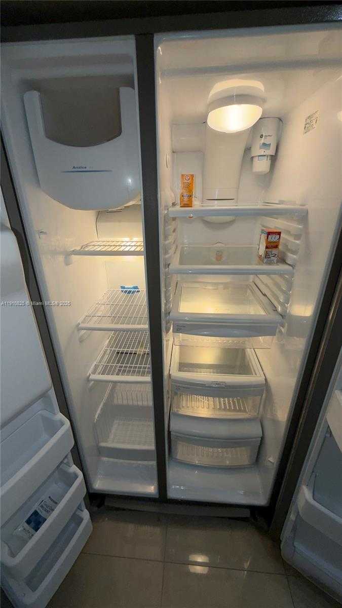 Imagen de Pequeño Objeto