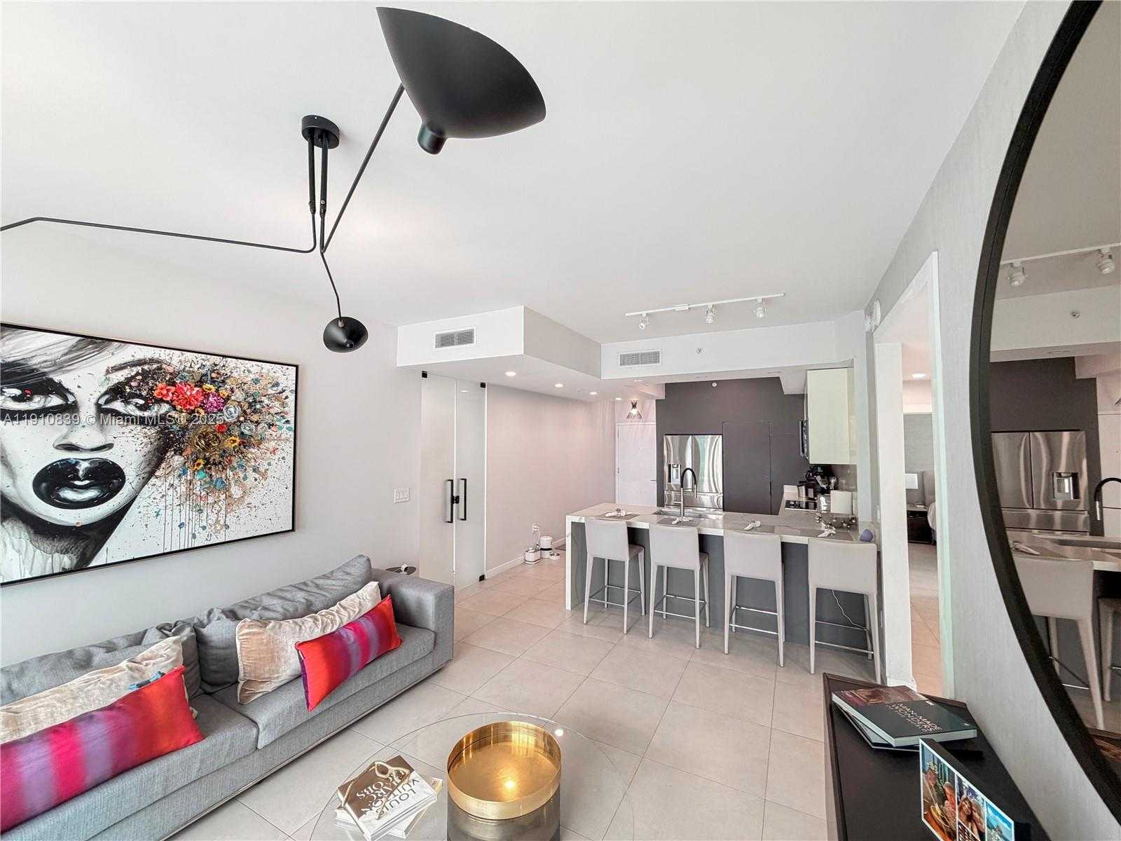 Small Image of 31 SOUTH EAST 5TH ST #3412, Miami Number 2