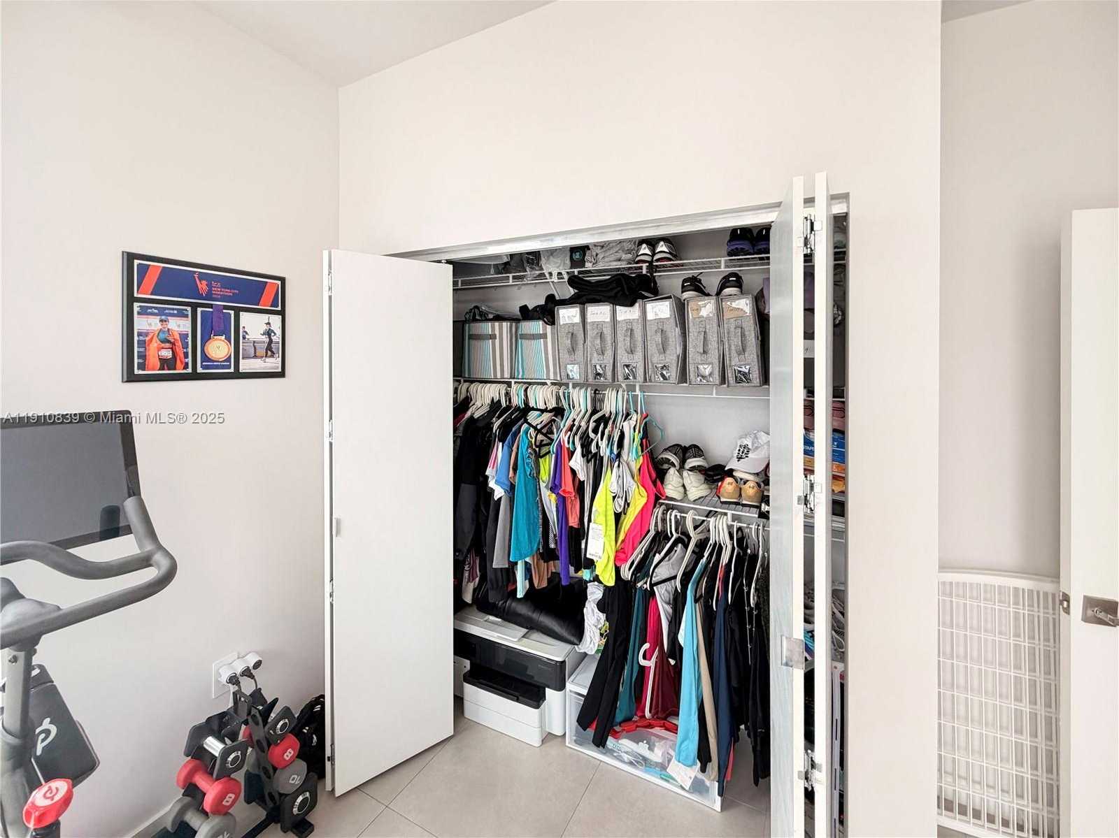 Small Image of 31 SOUTH EAST 5TH ST #3412, Miami Number 33