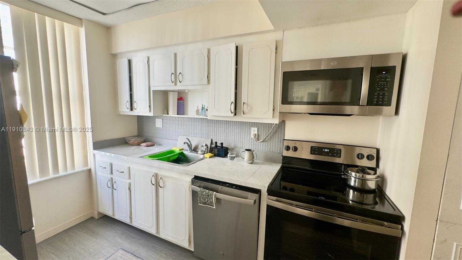 Small Image of 230 174TH ST #612, Sunny Isles Beach Number 14