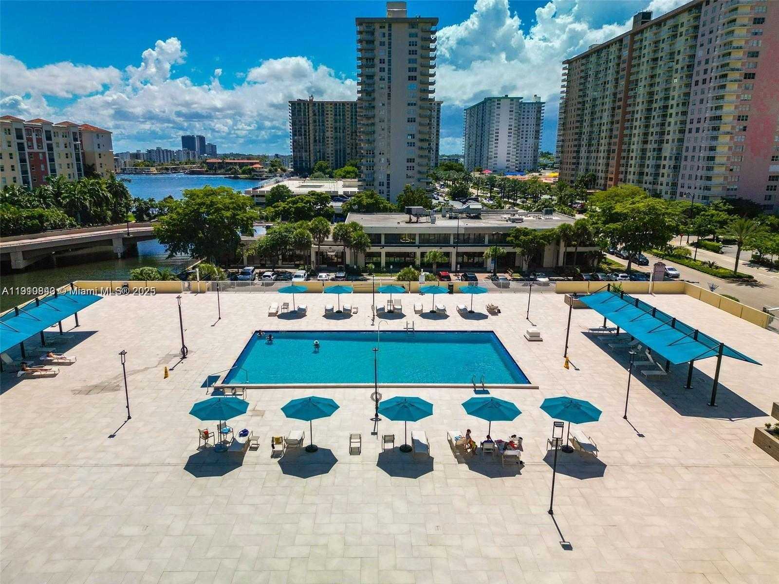 Small Image of 230 174TH ST #612, Sunny Isles Beach Number 2
