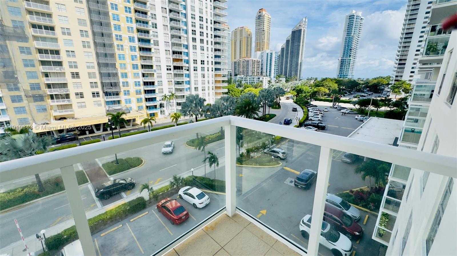 Small Image of 230 174TH ST #612, Sunny Isles Beach Number 3