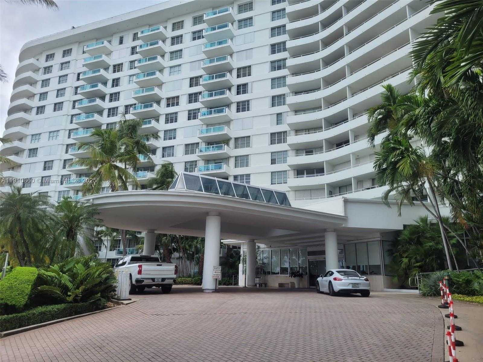 Small Image of 5161 COLLINS AVE #214, Miami Beach Number 2