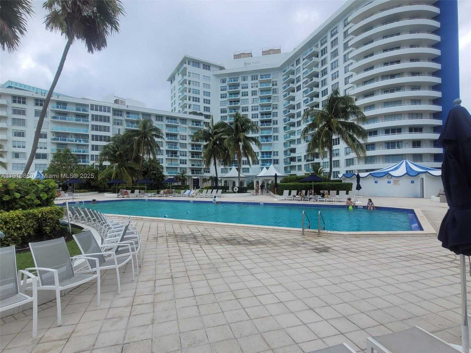 Small Image of 5161 COLLINS AVE #214, Miami Beach Number 3