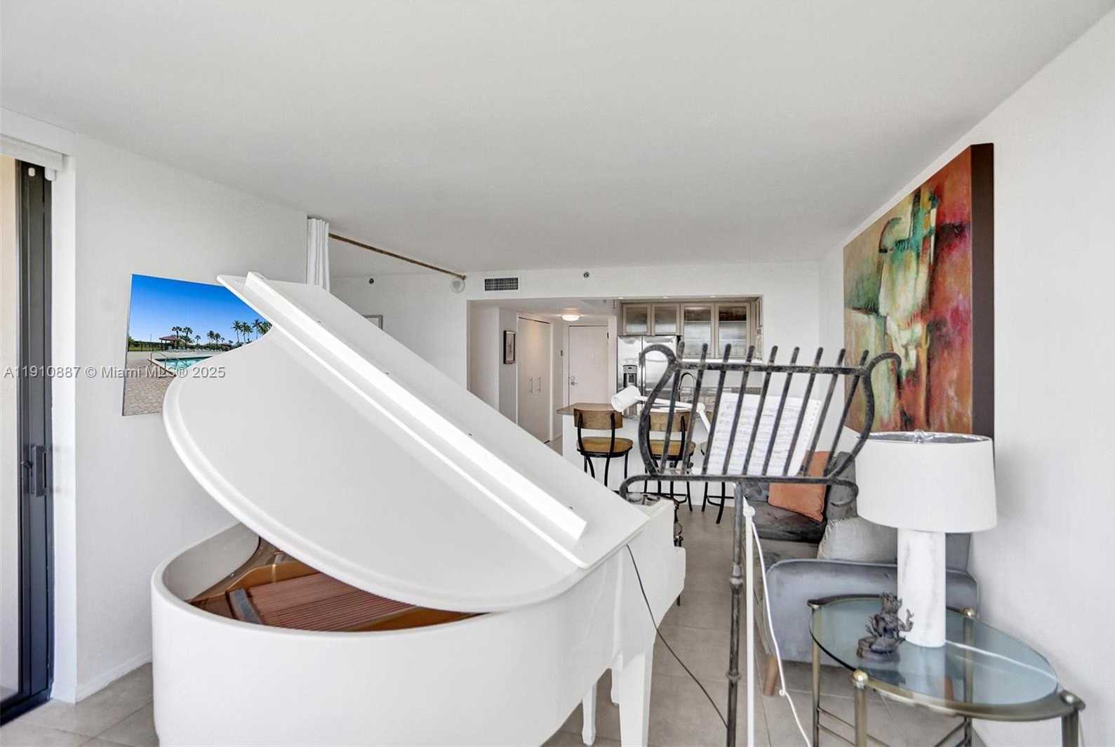 Small Image of 2555 COLLINS AVE #1508, Miami Beach Number 14