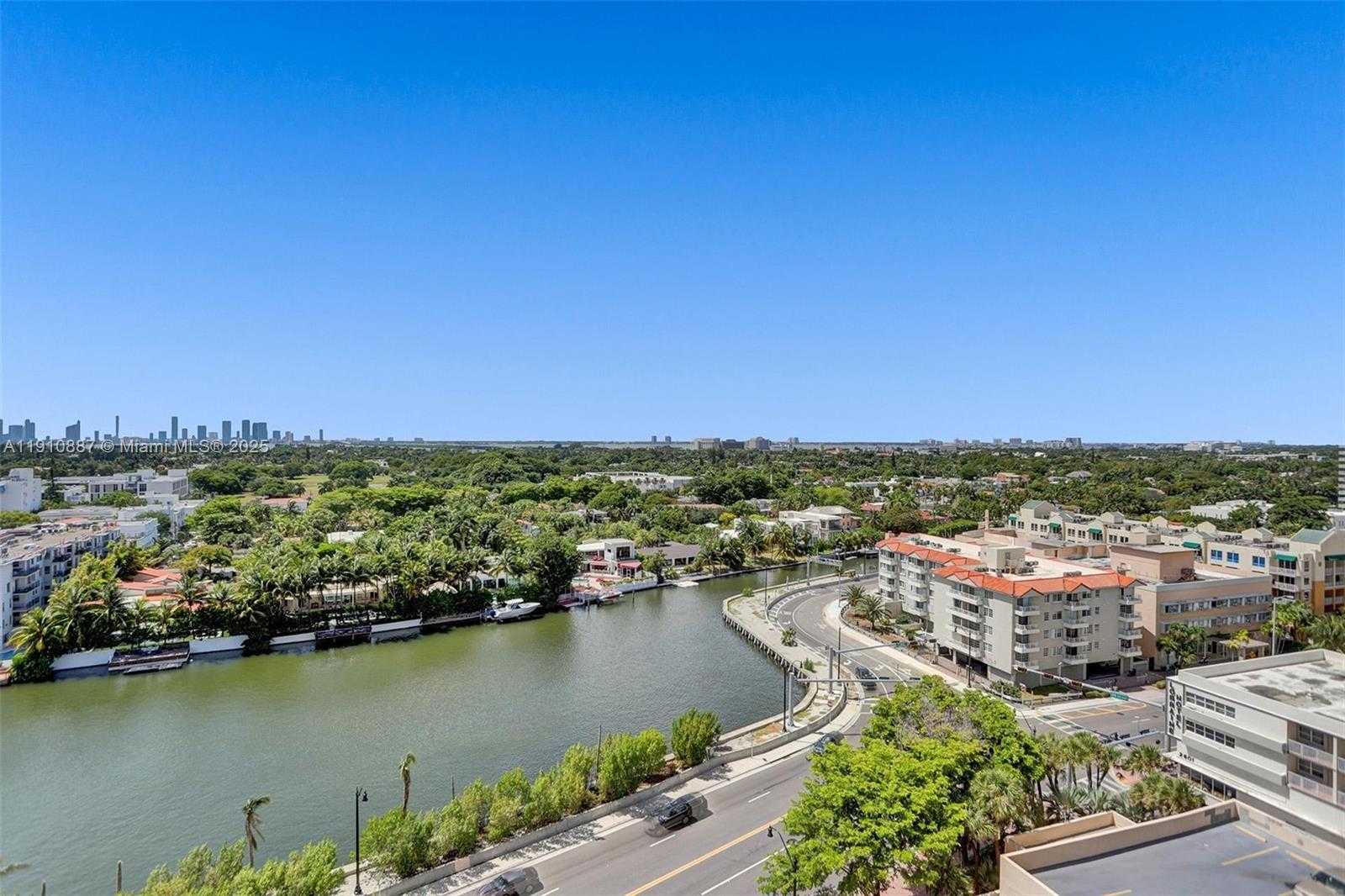 Small Image of 2555 COLLINS AVE #1508, Miami Beach Number 21