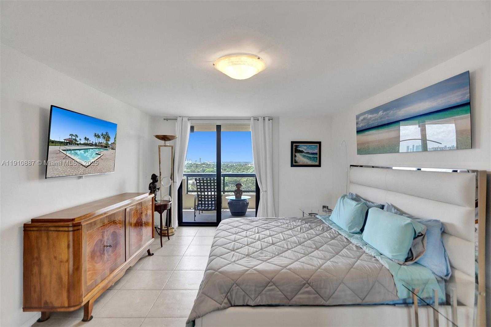 Small Image of 2555 COLLINS AVE #1508, Miami Beach Number 29