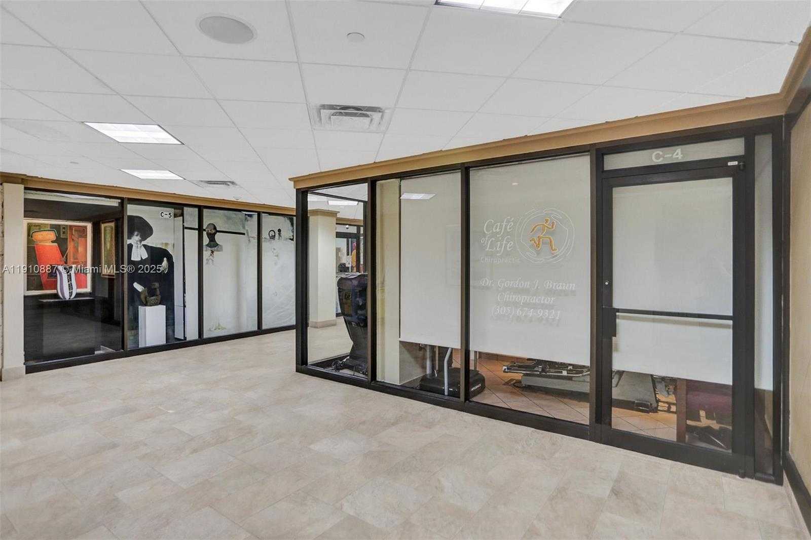 Small Image of 2555 COLLINS AVE #1508, Miami Beach Number 50